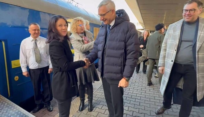 До Києва приїхала очільниця МЗС Німеччини