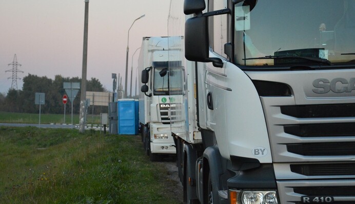 В Донецкой области для переброски оружия и боеприпасов россияне используют гражданские фуры - партизаны