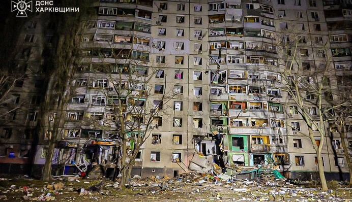 Росія завдала удару по Харкову — є постраждалі та руйнування