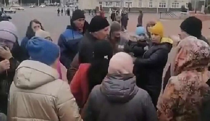 Жители Суджи требовали от властей признать войну в Курской области РФ