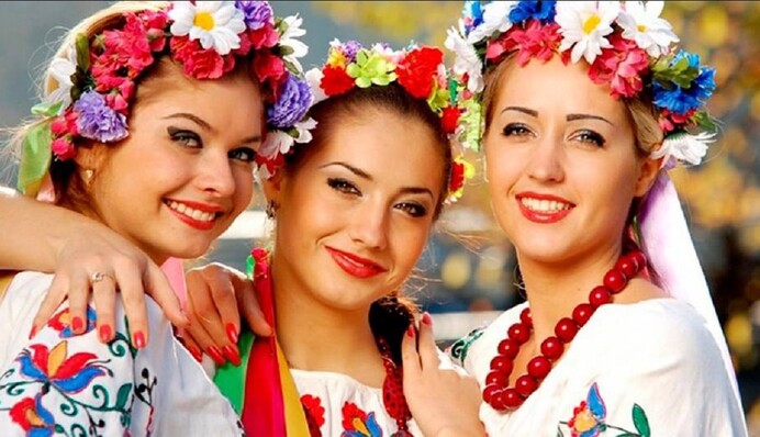 Не Даша и не Лена: как правильно звучат женские имена на украинском