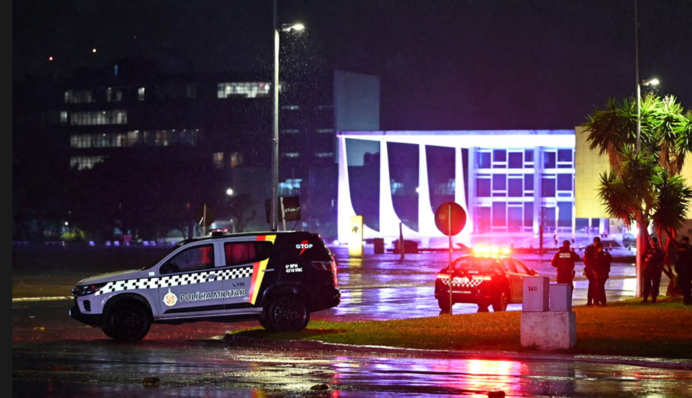 Біля Верховного суду Бразилії лунали вибухи