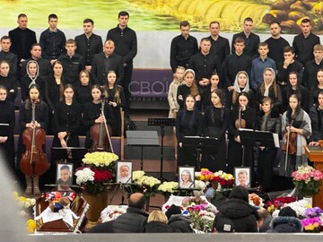 "Кровинка моя, серце моє": Максим Кулик на прощанні звернувся до загиблої дружини та дітей