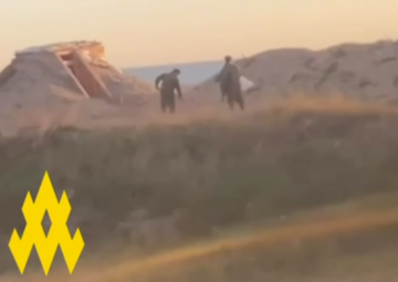 Чекають на ЗСУ: окупанти посилено окопуються вздовж узбережжя окупованої Євпаторії