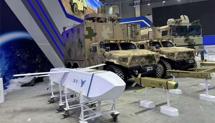 Китай показав власний аналог крилатих ракет JASSM та Storm Shadow