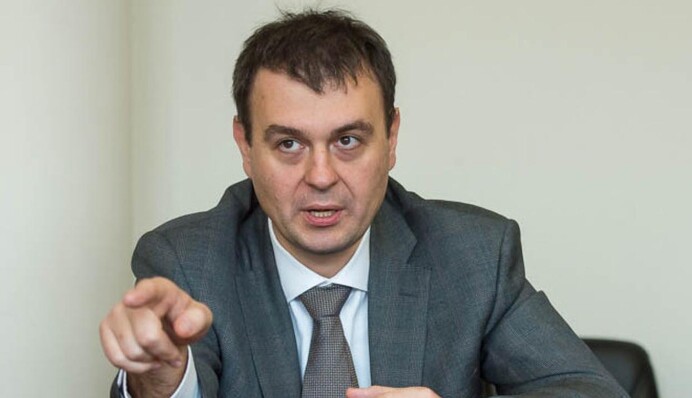 Между Гетманцевым и акционерами банка 