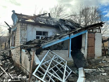 Ворог вдарив по Харківщині - в ДСНС показали руйнування після атаки
