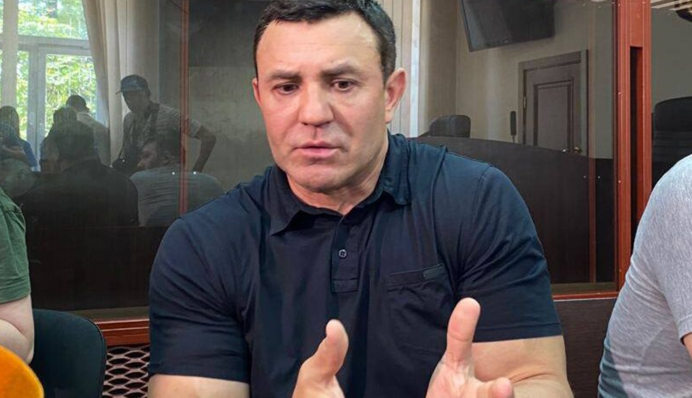 Несмотря на попытки затянуть процесс: Тищенко продлили меру пресечения