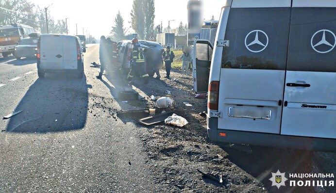 У масштабній ДТП на Київщині постраждало 9 людей, серед них - дитина