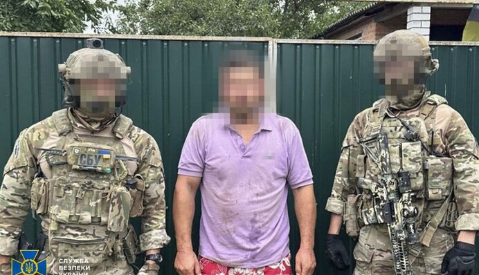 ​Підірвали авто з воїном ЗСУ і готували нові теракти: в Харкові затримали агентів РФ