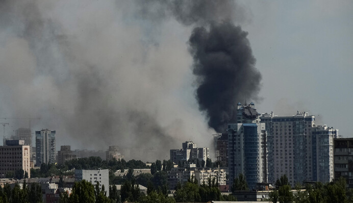 За последние 1000 дней РФ запустила по Киеву 2500 ракет и дронов