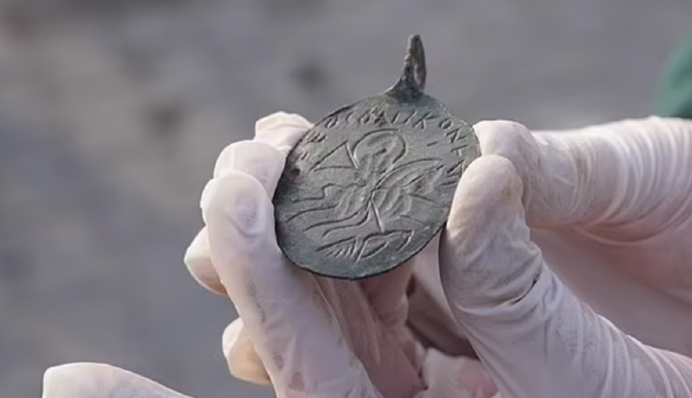 В Турции нашли амулет с изображением царя Соломона, подтверждающий недостающий раздел Библии