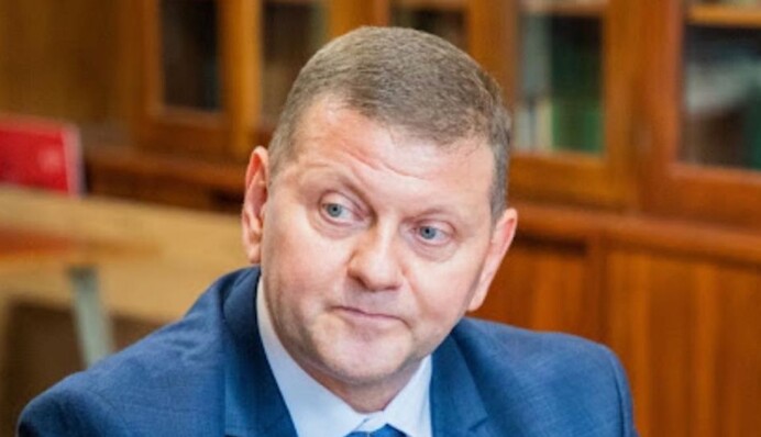 Залужний вдягнувся особливо у День ДШВ