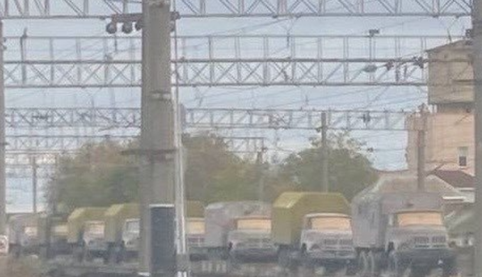 Окупанти перекидають на південь України ненавчених мобілізованих та стару техніку, - Атеш