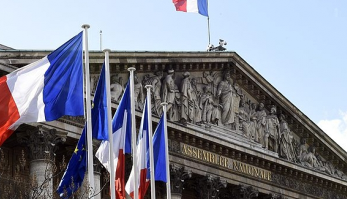 "Жодних "червоних ліній" у підтримці України": у Франції не проти атак по РФ