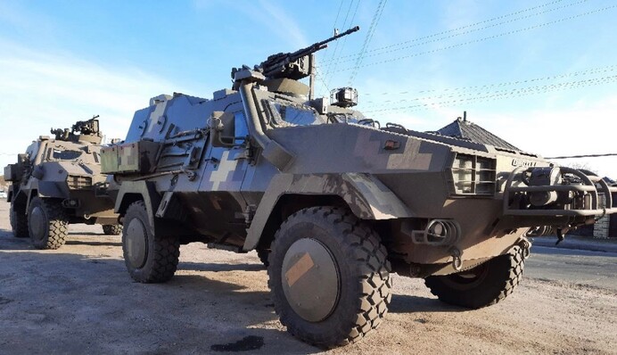 На вооружение ВСУ поступил бронетранспортер 