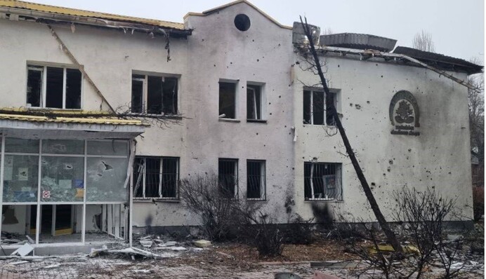 Россия ударила по детской поликлинике в Киеве: появились фото последствий