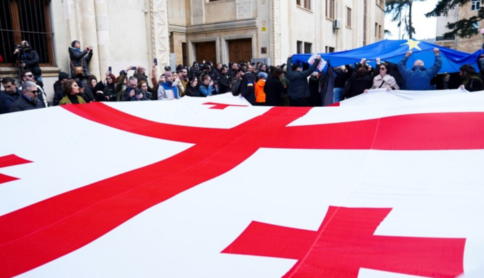 Москва хвалит решение Грузии об отказе от планов о вступлении в ЕС до 2028 года