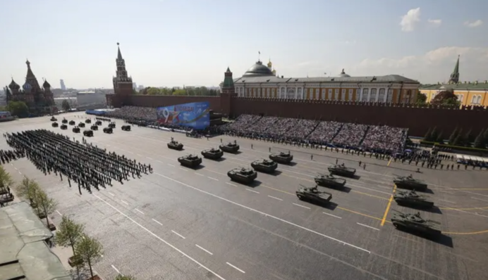 «Настоящий смотр сил тьмы»: в сети отреагировали на решение Кремля пригласить войска КНДР на парад