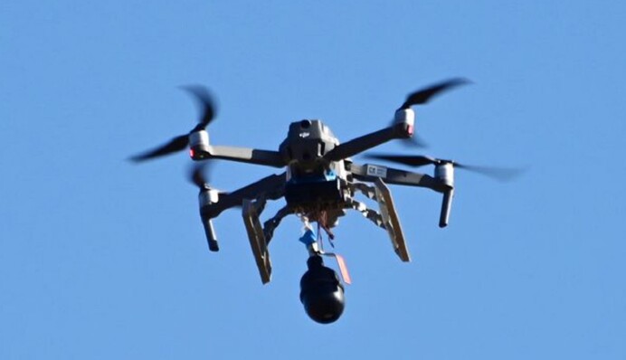 У Херсоні російський дрон атакував маршрутку, є загиблі і поранені