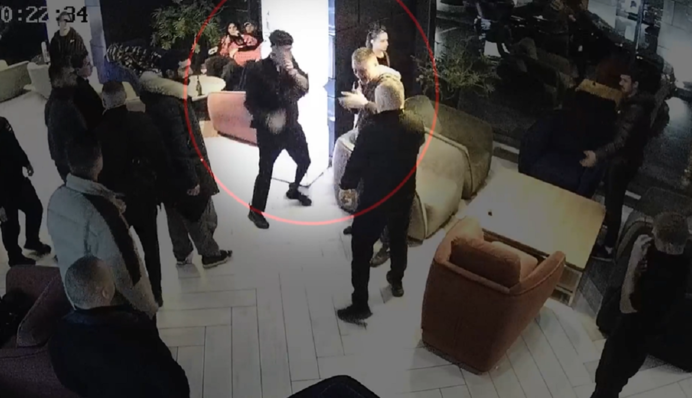 Потерпілі були озброєні – стало відомо, чому військовий відкрив вогонь в готелі SkyLoft