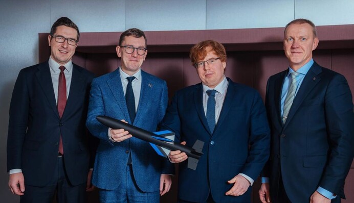 Эстонцы анонсировали испытания в Украине своих зенитных ракет - будут сбивать 