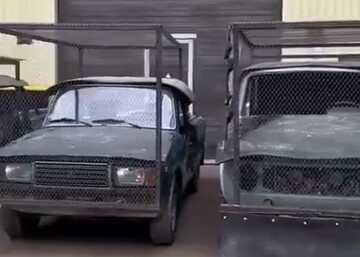 Під прапором СРСР: у мережі показали застарілу техніку російських окупантів