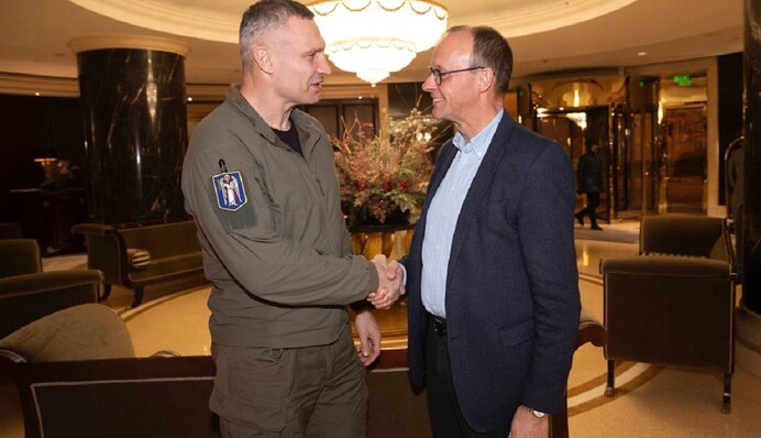 Кличко встретился с кандидатом в канцлеры Германии Мерцем: Он настроен помочь Украине стать сильнее