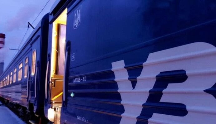 ​УЗ невдовзі відкриє продаж квитків до Кам'янця-Подільського