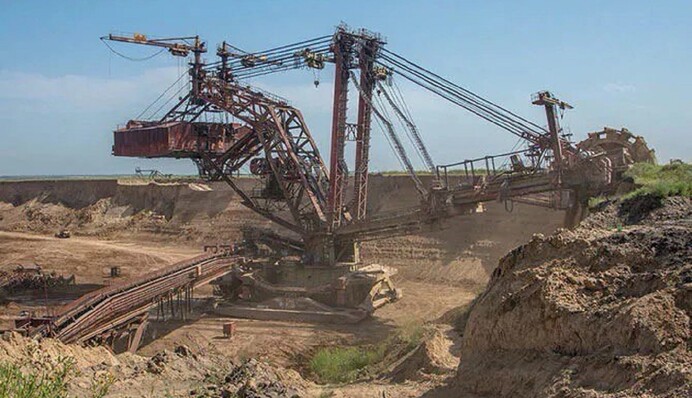 За торгівлю титаном з Росією ДБР переслідує колишнє керівництво ОГХК на чолі з Ярославою Максименко 