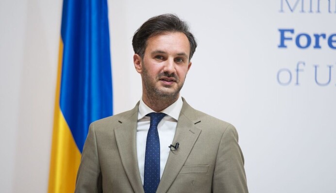 МЗС чекає від FIFA вибачень за мапу України без Криму