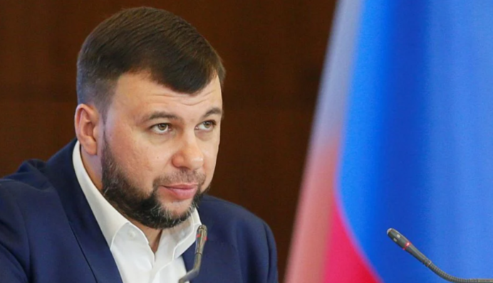 «Кремлевский прихвостень» за неудобный вопрос выключил связь во время показательной прямой линии