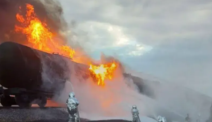 40 цистерн пального на $4 млн: українські військові знищили російський потяг на Запоріжжі