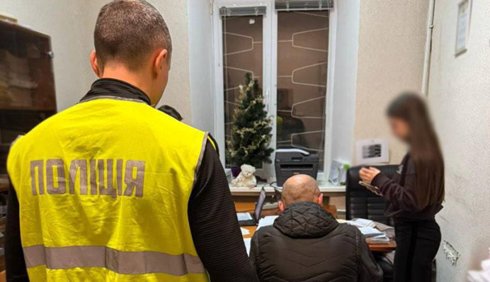 Привласнив 175 тис. грн: ексглава комунпідприємства в Києві отримав підозру