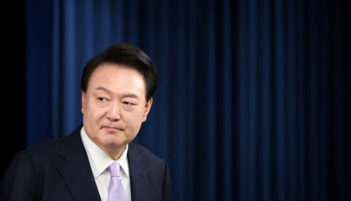 Президент Південної Кореї готовий представляти себе в суді