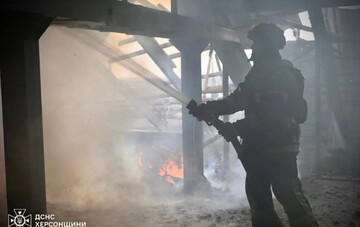 ​Окупанти від ранку атакують дронами Херсон і передмістя: є поранені