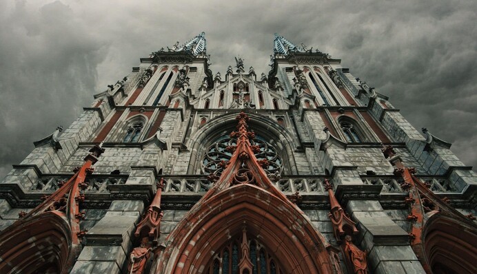 Вернут аутентичность: в Киеве реставрируют Николаевский костел после обстрела