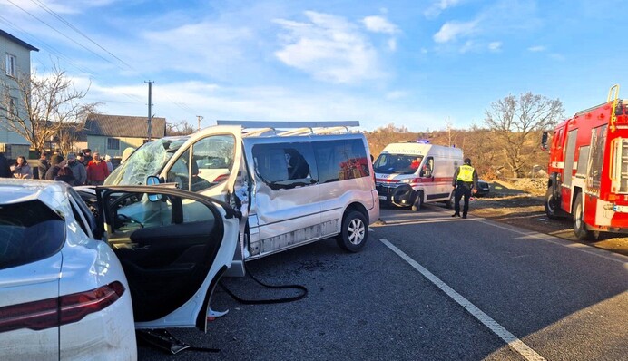 Масштабное ДТП в Ивано-Франковской области: пострадали 13 человек