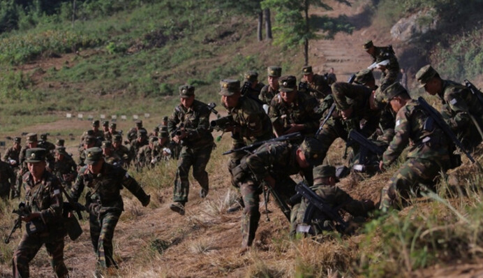 Потери убитыми и ранеными перевалили уже за 1000 бойцов КНДР, - представитель СНБО