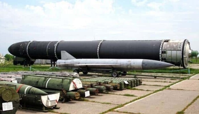 К идее восстановления ядерного оружия положительно относятся 73% украинцев - опрос