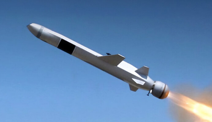 У Харкові на приватному подвір'ї знайшли російську ракету Х-59