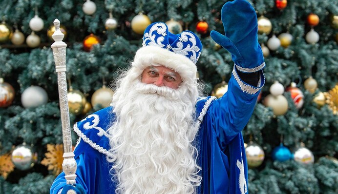 В школах Минска запретили рождественские песни