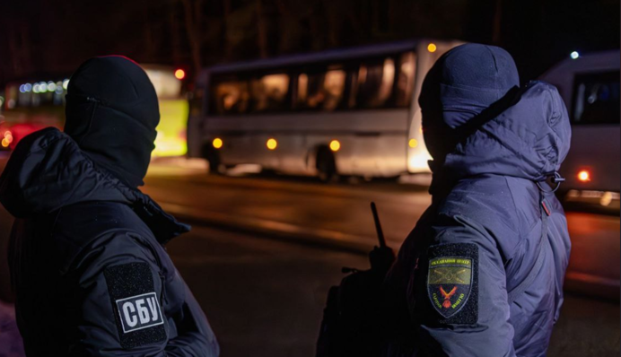 В сети показали эксклюзивные кадры освобождения пленных украинцев