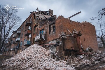 Росія "звільнила" під'їзд житлового будинку у Краматорську: фото руйнувань
