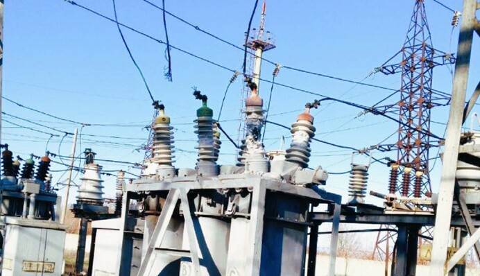 За четыре дня ДТЭК вернул свет почти 50 тысяч семей после обстрелов