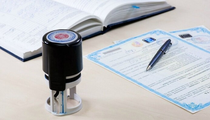 В Україні відновили можливість реєструвати шлюби та народження