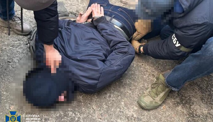 СБУ затримала шпигунів, які збирали інформацію про відомих волонтерів та посадовців міжнародних організацій в Україні