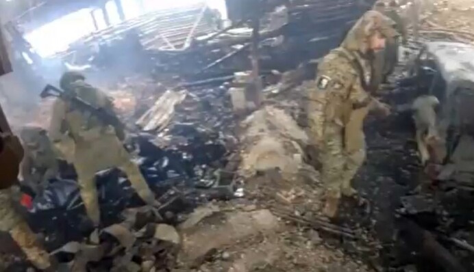 З'явилось відео наслідків удару ракетами ATACMS по базі окупантів на Херсонщині