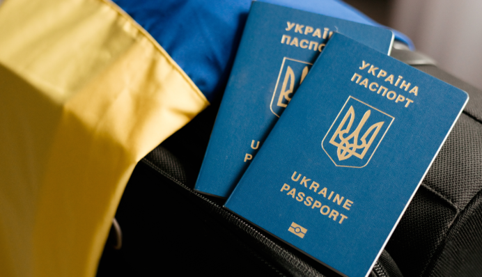 Українка зазнала фіаско при спробі зробити новий закордонний паспорт у Польщі — що сталося і чому ця проблема стосується багатьох