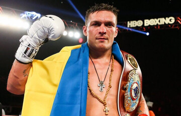 Усика признали лучшим боксером 2024 года по версии журнала The Ring